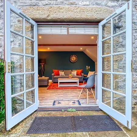 Delightful Two-Bedroom Cottage In The Heart Of Bakewell Exterior photo