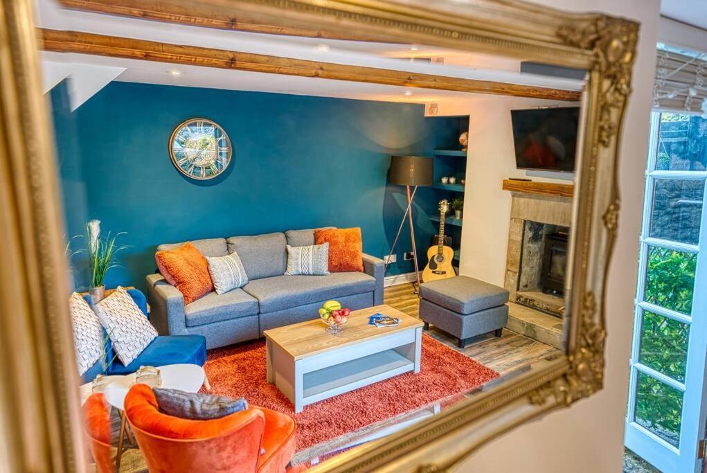Delightful Two-Bedroom Cottage In The Heart Of Bakewell Exterior photo